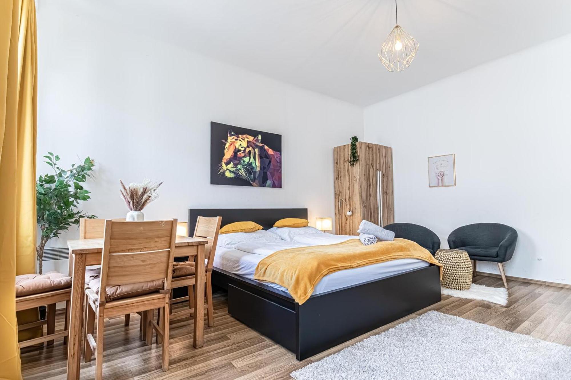 Explore Vienna: 1Br Retreat Near Westbahnhof Екстериор снимка