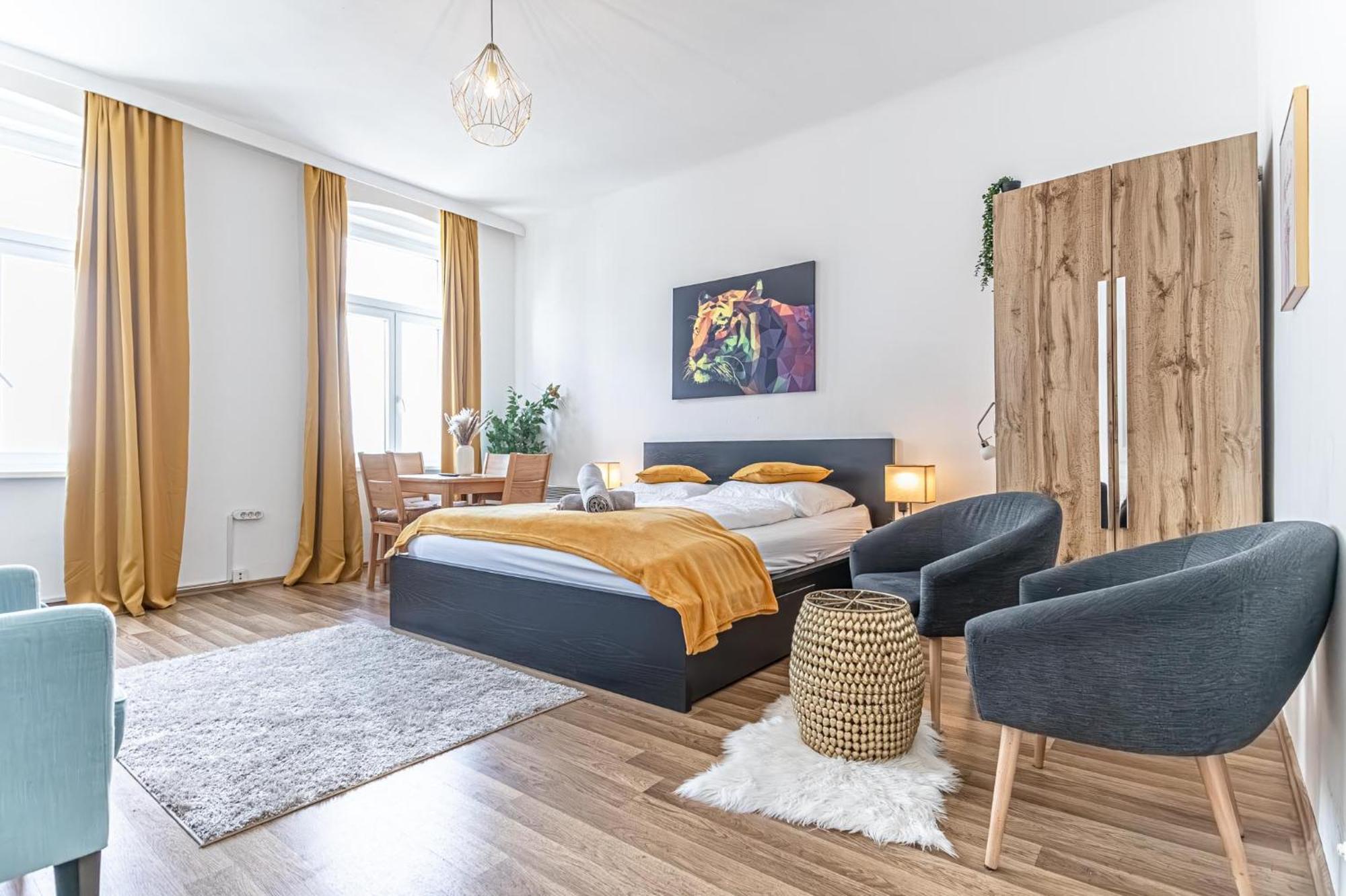 Explore Vienna: 1Br Retreat Near Westbahnhof Екстериор снимка